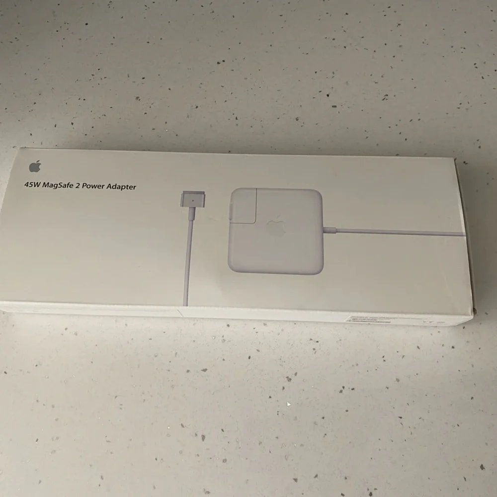 45W Mag Safe 2 Power Adapter (45W) suitable for MacBook Air